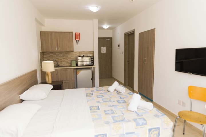 Alecos Hotel Apartments