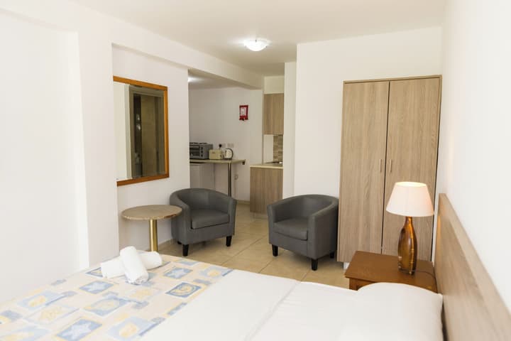 Alecos Hotel Apartments