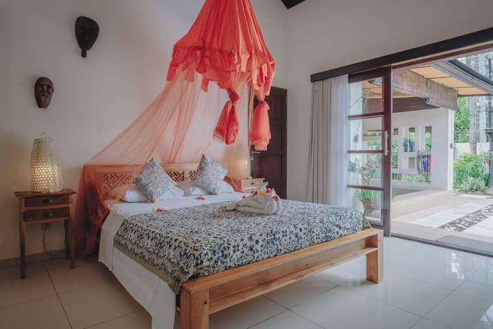Frangipani Beach Hotel