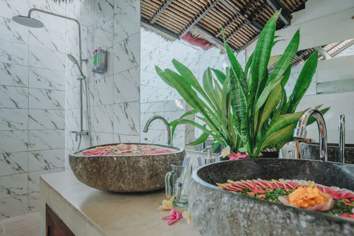 Frangipani Beach Hotel