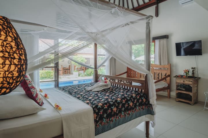 Frangipani Beach Hotel