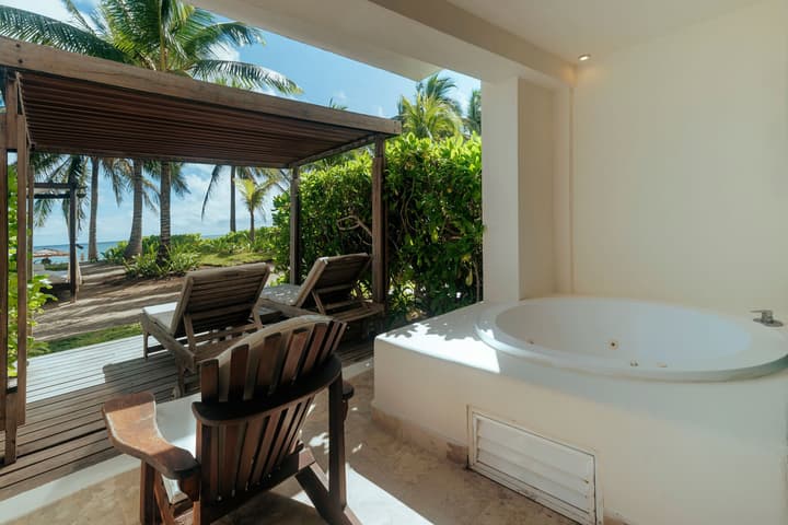 Akumal Bay Beach & Spa Resort All Inclusive