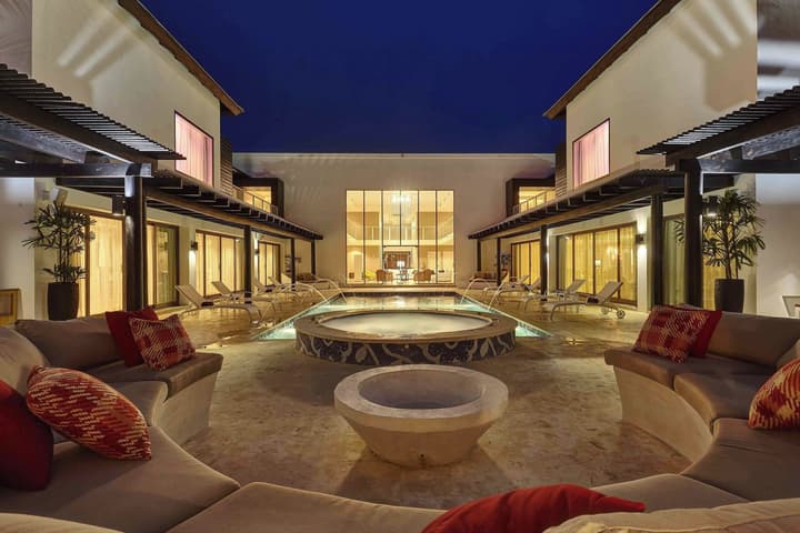Royalton CHIC Punta Cana, An Autograph Collection All-Inclusive Resort & Casino – Adults Only