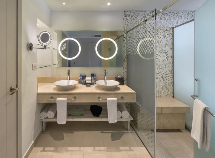 Royalton CHIC Punta Cana, An Autograph Collection All-Inclusive Resort & Casino – Adults Only