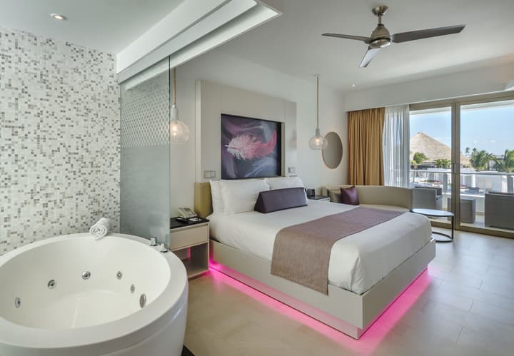 Royalton CHIC Punta Cana, An Autograph Collection All-Inclusive Resort & Casino – Adults Only