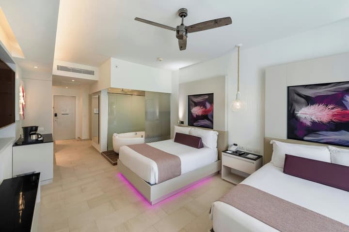 Royalton CHIC Punta Cana, An Autograph Collection All-Inclusive Resort & Casino – Adults Only
