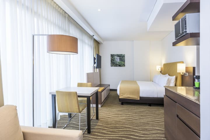 Holiday Inn Express & Suites Bogota DC