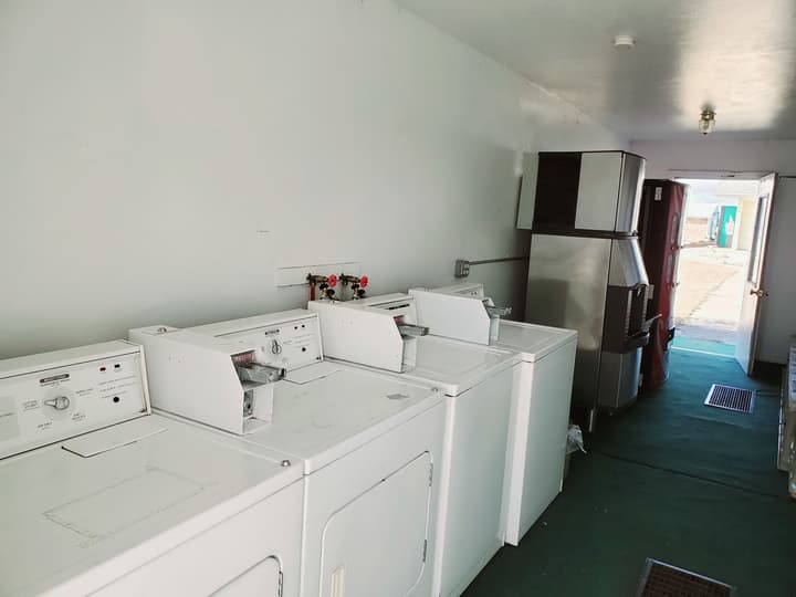 Budget Inn Express
