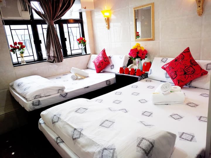 Manila Hotel - Hostel