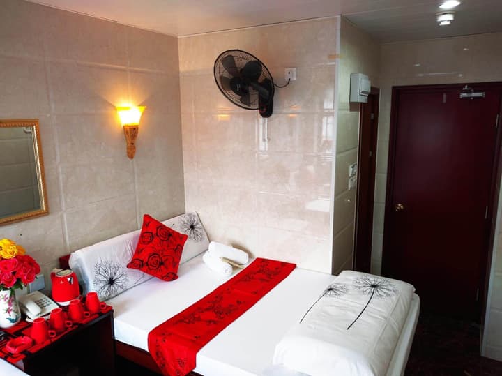 Manila Hotel - Hostel