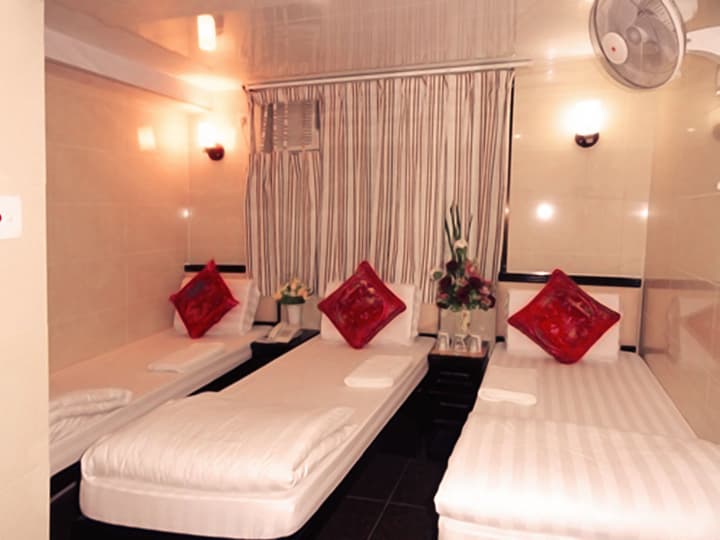 Manila Hotel - Hostel