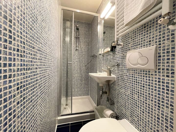 Studios 2 Let North Gower