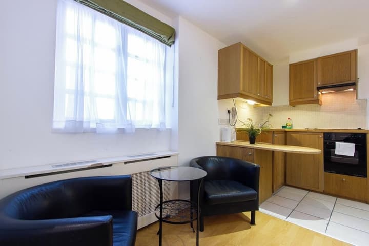 Studios 2 Let North Gower