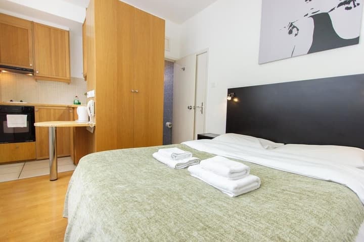 Studios 2 Let North Gower