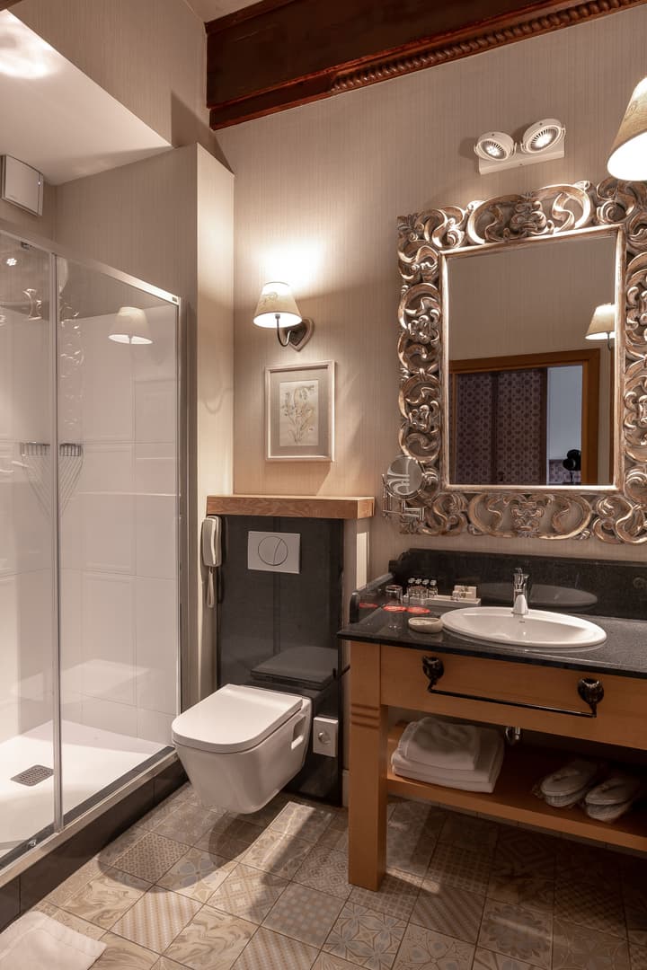 ARIES Hotel & SPA