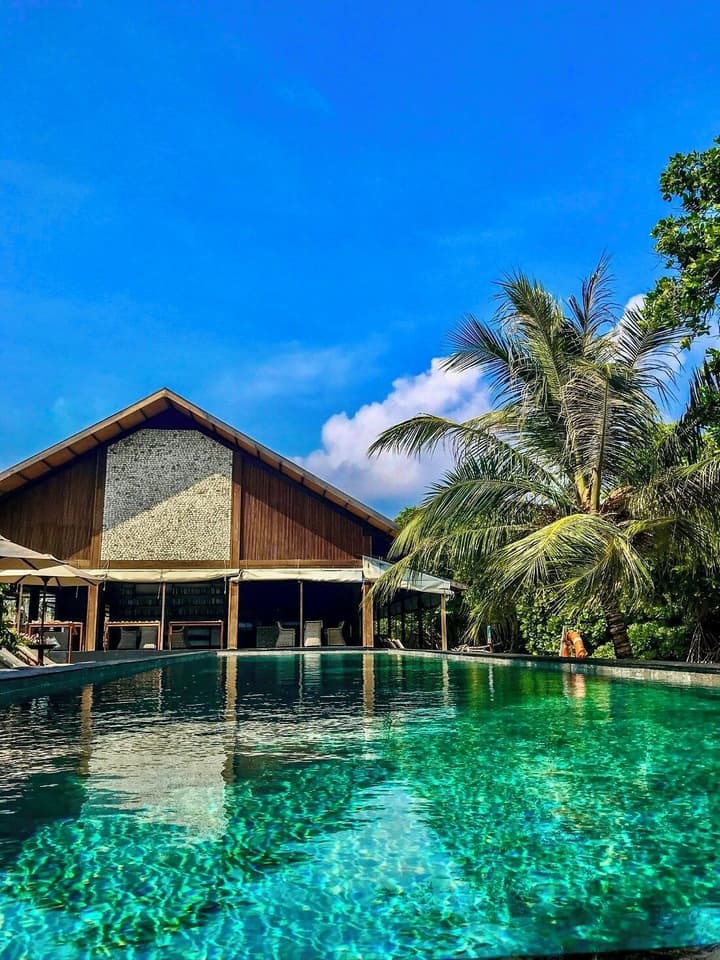 The Barefoot Eco Hotel