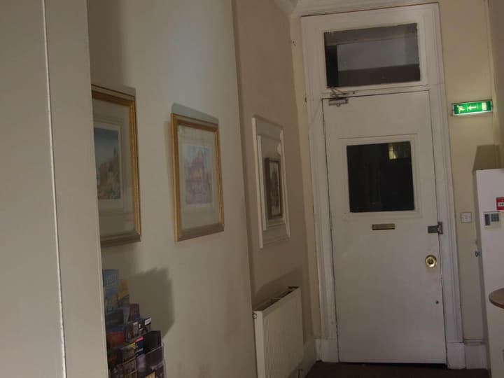 Glasgow House