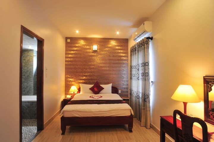 Ruby Hotel