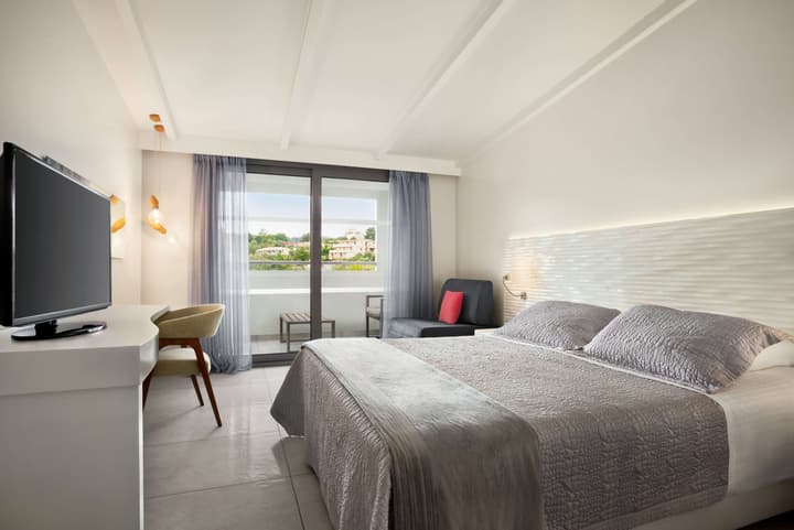 TRYP by Wyndham Corfu Dassia