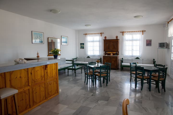 Arkas Inn
