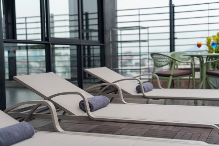 SQ HANG GAI HOTEL & SPA