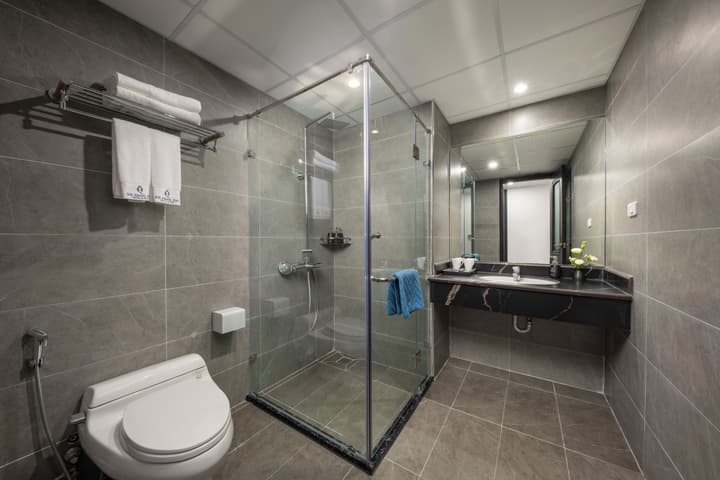 SQ HANG GAI HOTEL & SPA
