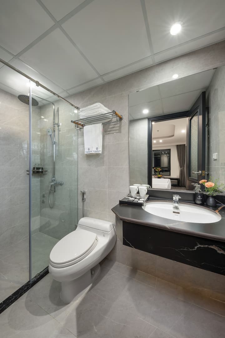 SQ HANG GAI HOTEL & SPA