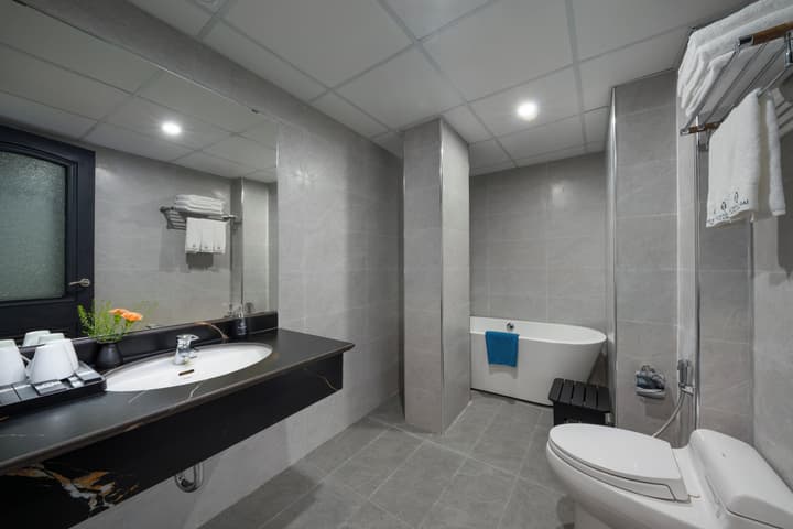 SQ HANG GAI HOTEL & SPA