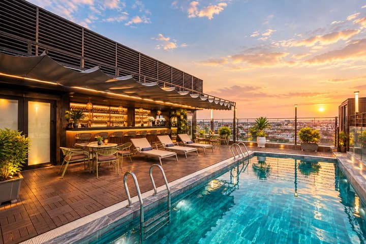 SQ HANG GAI HOTEL & SPA