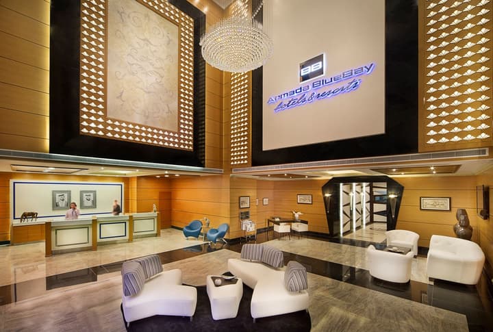 ARMADA  AVENUE HOTEL