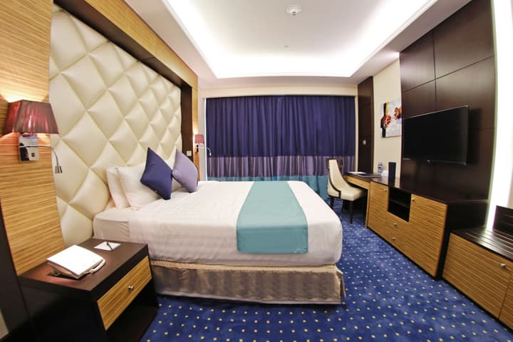 ARMADA  AVENUE HOTEL