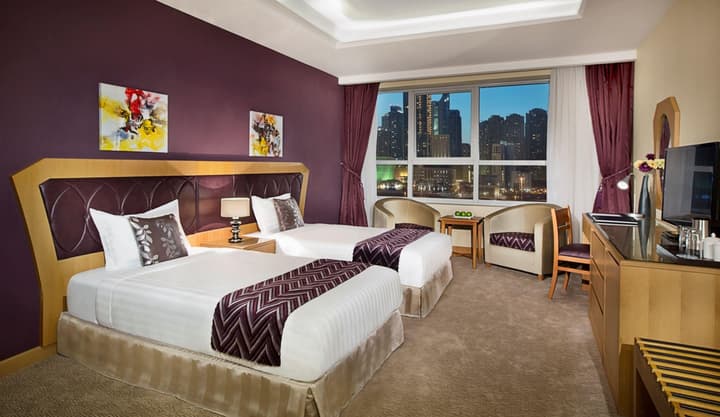 ARMADA  AVENUE HOTEL