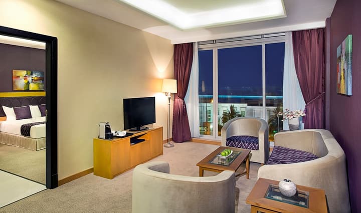 ARMADA  AVENUE HOTEL