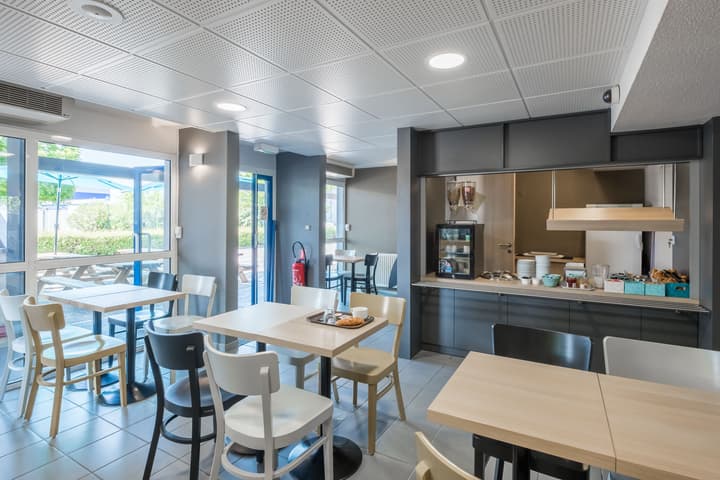 B&B HOTEL Valence Nord