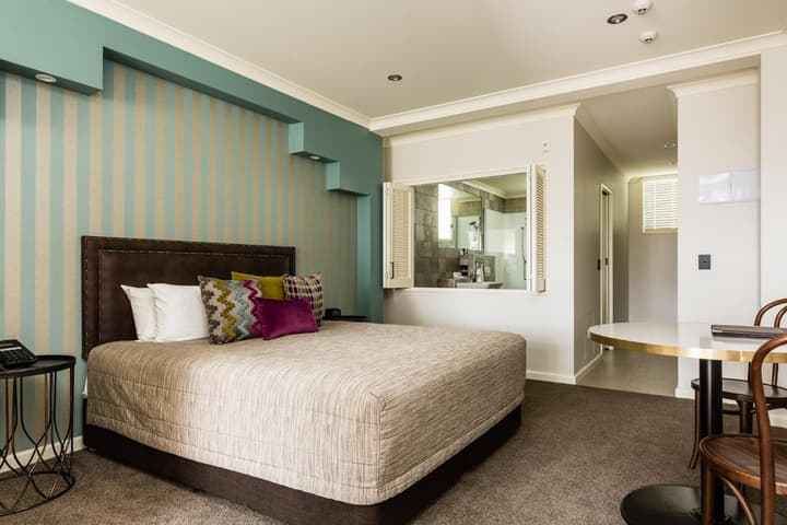 Pebble Beach Motor Inn