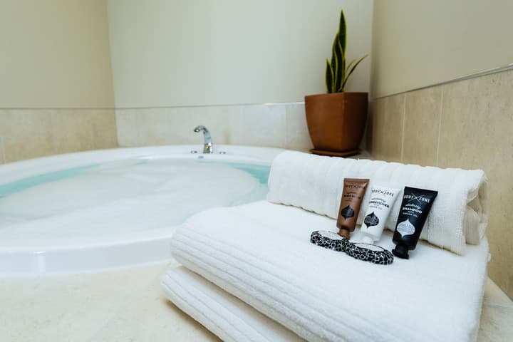 Pebble Beach Motor Inn