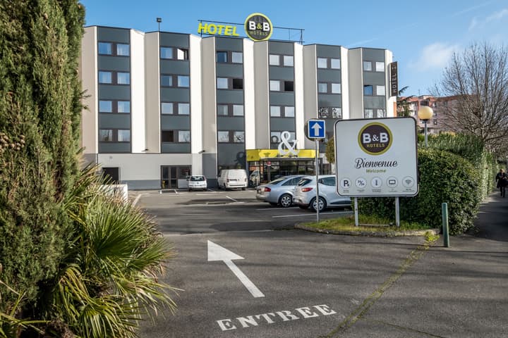 B&B HOTEL Toulouse Centre Canal du Midi