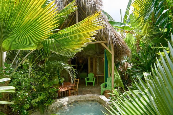 CHALET TROPICAL Hotel & Pool Bar Restaurant
