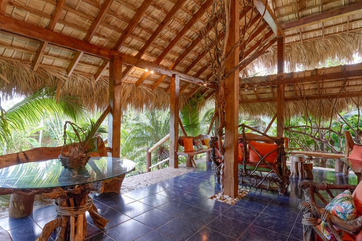 CHALET TROPICAL Hotel & Pool Bar Restaurant