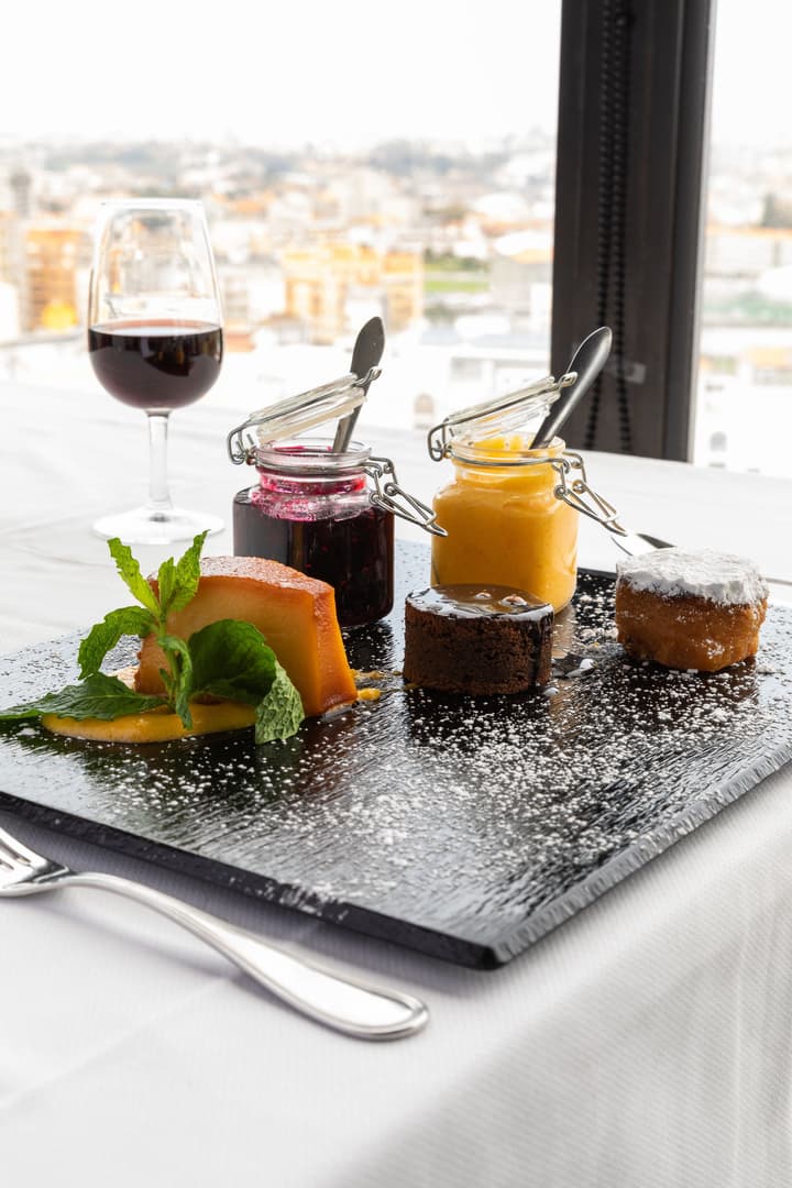 Hotel Black Tulip - Porto Gaia