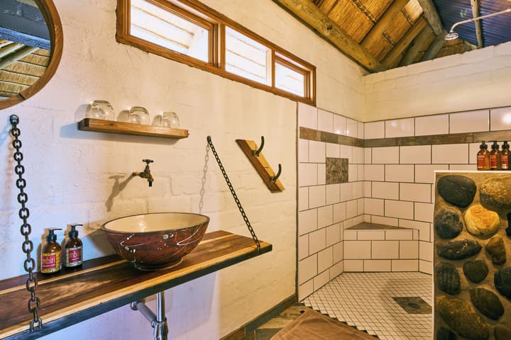 Desert Homestead Lodge l Ondili