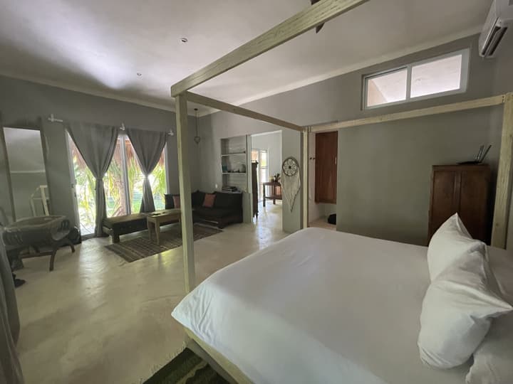 CASA ZABA