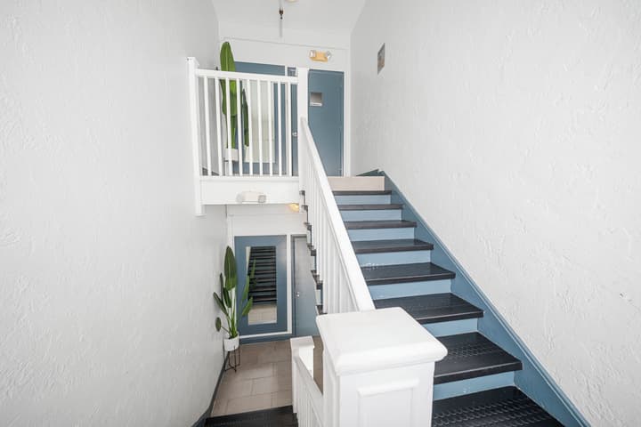 Nine20 Collins Apartments by Lowkl