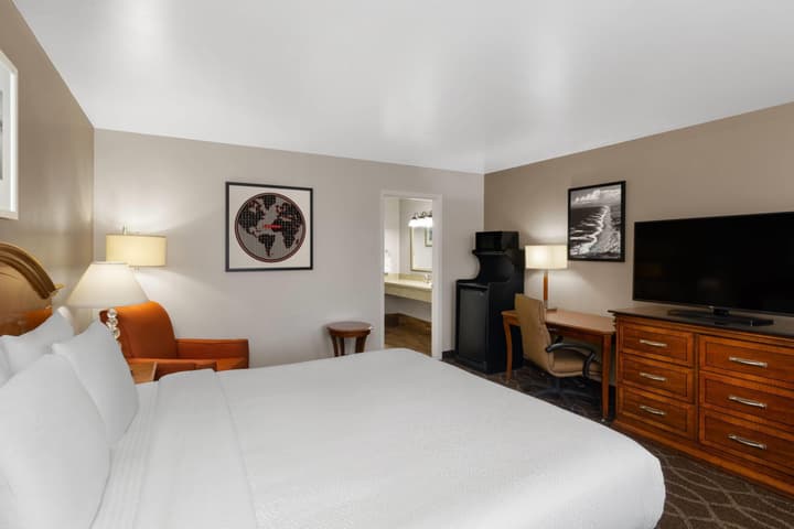 Ramada Bayside Inn & Suites Eureka