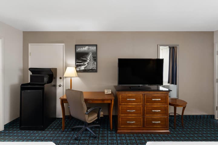 Ramada Bayside Inn & Suites Eureka