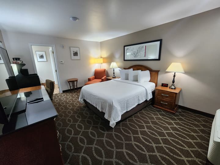 Ramada Bayside Inn & Suites Eureka