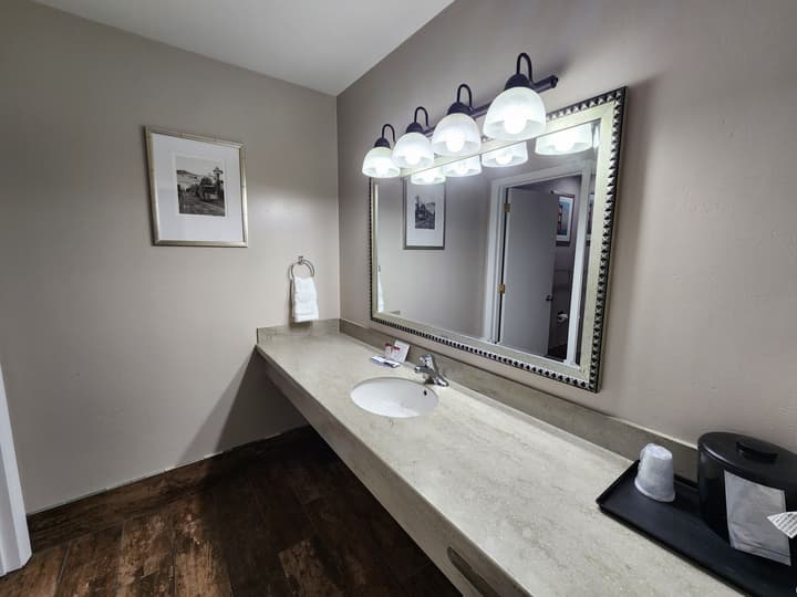 Ramada Bayside Inn & Suites Eureka