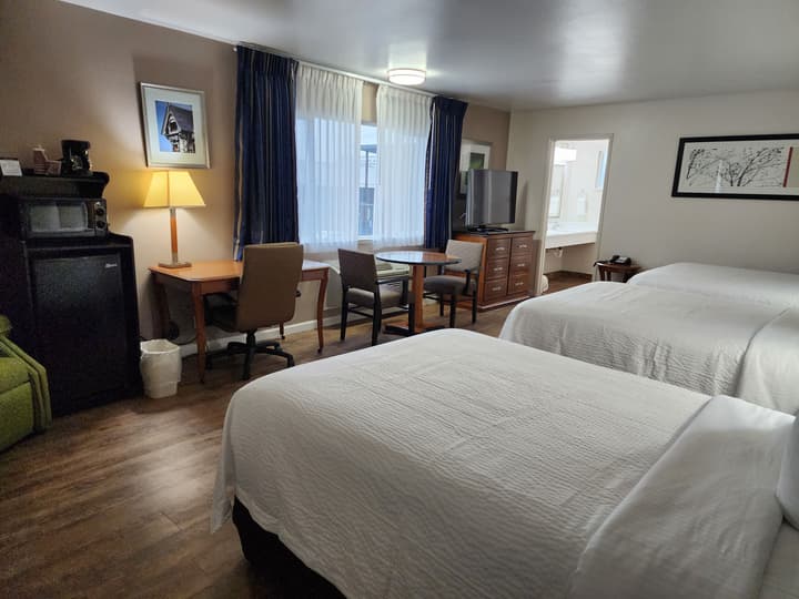 Ramada Bayside Inn & Suites Eureka