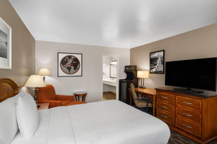 Ramada Bayside Inn & Suites Eureka