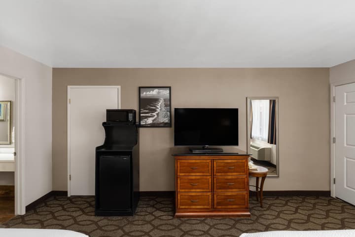 Ramada Bayside Inn & Suites Eureka